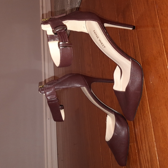 Maroon High Heels - Picture 1 of 3